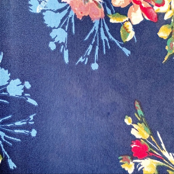 SAMI & JO PLUS Boho Floral Ruffle Sleeve Blouse - Picture 7 of 7